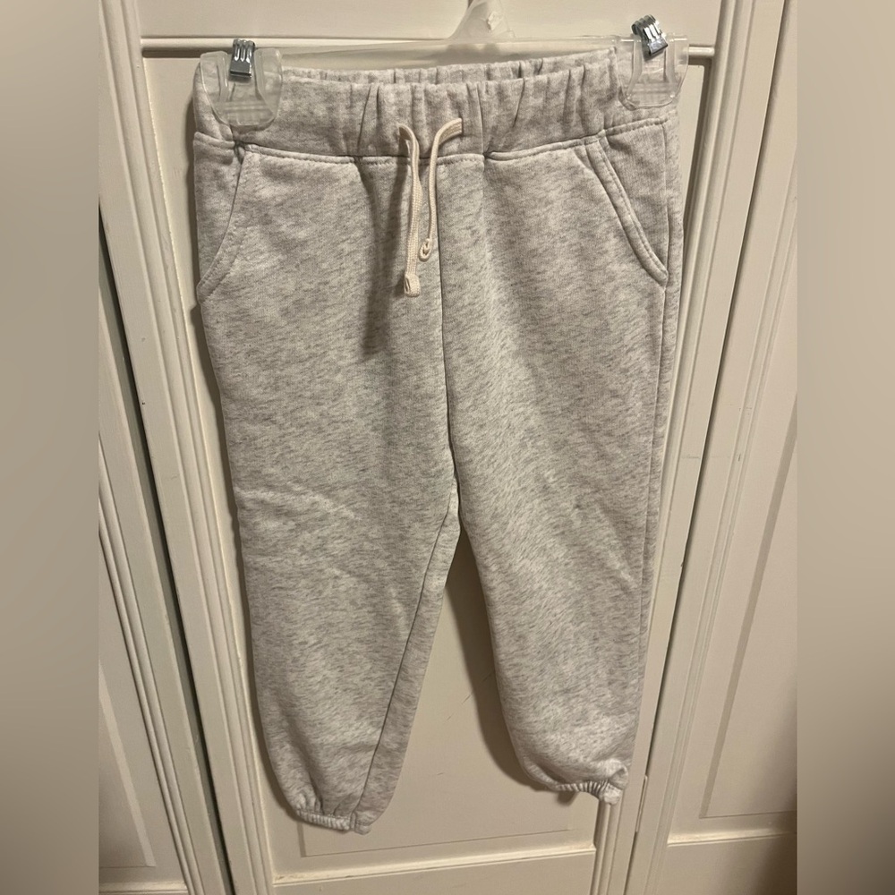 NWOT- girls sweatpants - size 3t